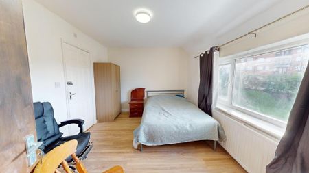 5 bedroom semi-detached house to rent - Photo 5