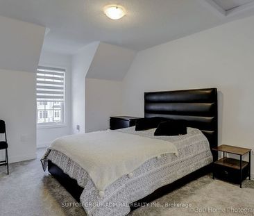 For Lease - 15 Andrew Knowles Lane, East Gwillimbury, Ontario - Photo 3