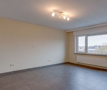 Appartement te huur in Roeselare voor € 700 met 2 slaapkamers - Photo 2