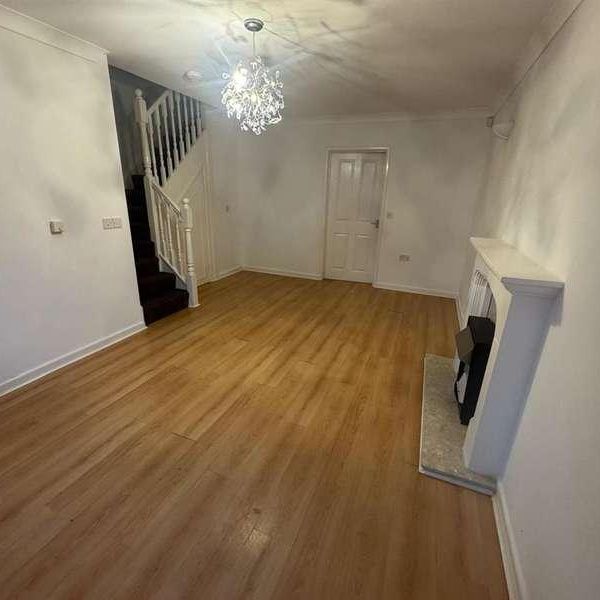 Broad Street, Wolverhampton, WV14 - Photo 1