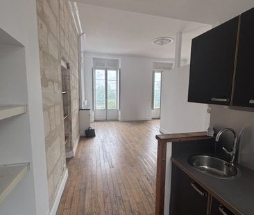 Location Appartement 1 pièce 37m² BORDEAUX 33000 - Photo 4