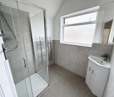 5 bedroom semi-detached house to rent - Photo 2