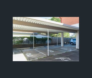 Neat & Tidy 2-Bedroom Unit - Prime Location - Photo 3