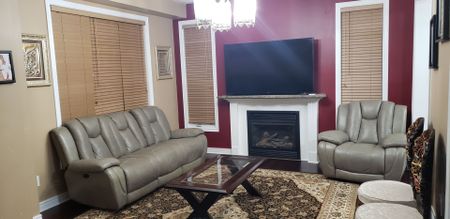 For Lease - 33 Fairlawn Boulevard, Brampton, Ontario - Photo 3