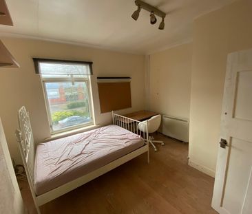 1 Bed Flat, Witton, B6 - Photo 2