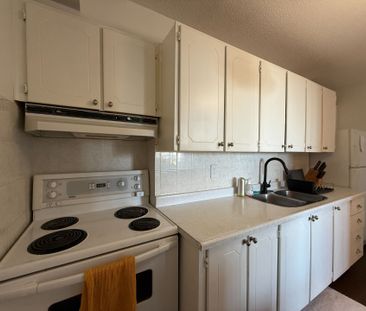 For Lease - 15 Torrance Road Unit# 611, Toronto, Ontario - Photo 1