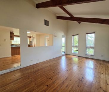Spacious Family Home in Altona Meadows - Photo 1