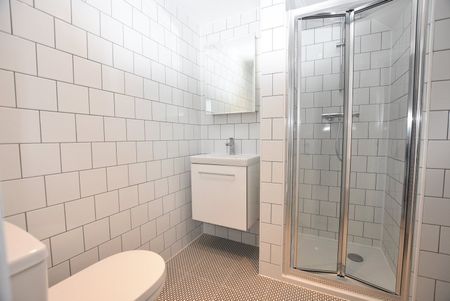 Lee Road, London, SE3 - Photo 3