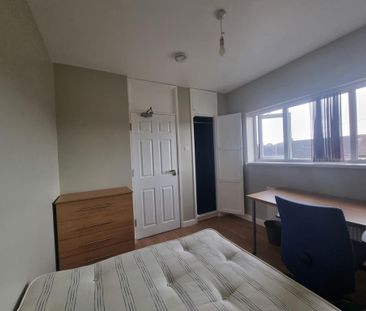 6 bedroom terraced house to rent - Photo 6