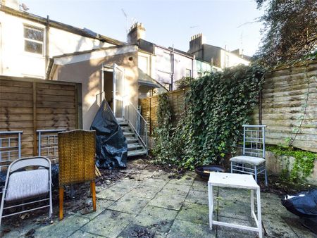 5 bedroom terraced house to rent - Photo 5