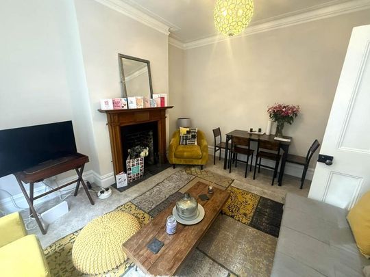 3 bedroom maisonette to rent - Photo 1