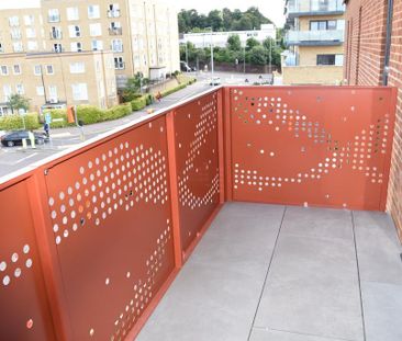 2 bedroom flat to rent - Photo 3