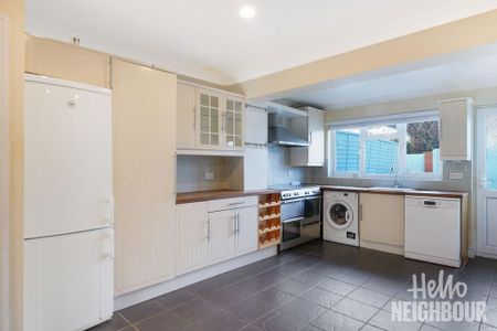 2 bedroom terraced house to rent - Photo 3