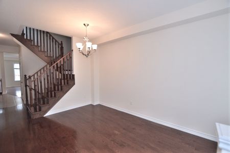 For Lease - 1520 Haws Crescent, Milton, Ontario - Photo 4