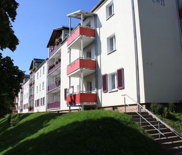 2-Raum-Wohnung mit Balkon in ruhiger Seitenstraße - Photo 2