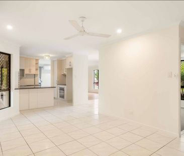 5 Mulcahy Crescent, Eimeo - Photo 5