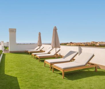 Luxury Flat for rent in Marbella, Andalusia - Photo 1