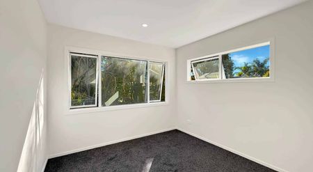 Experience Modern Living in a Free-Standing, N... - Photo 3