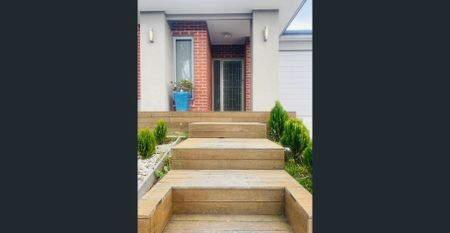 Stylish 4-Bed Family Home in Sought-After Moor Park Drive - Photo 4