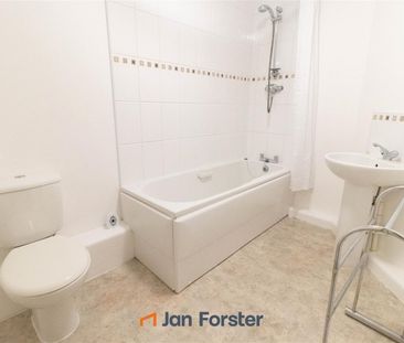 2 Bedroom House - Photo 1