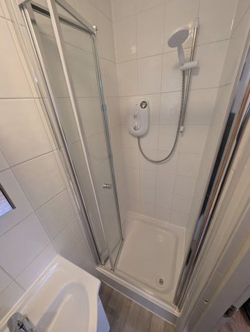 Room in a Shared Flat, Woodville Road, CR7 - Photo 4