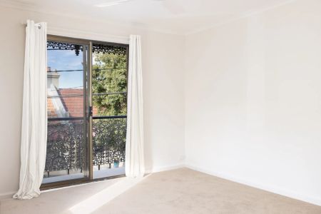 143 Rochford Street, Erskineville. - Photo 2