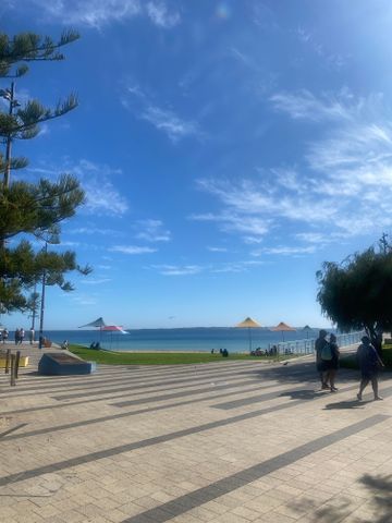 Rockingham - Photo 5