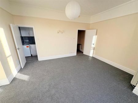 Property to rent - Photo 5