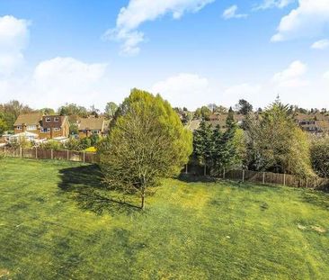 Windsor Drive, High Wycombe, HP13 - Photo 2