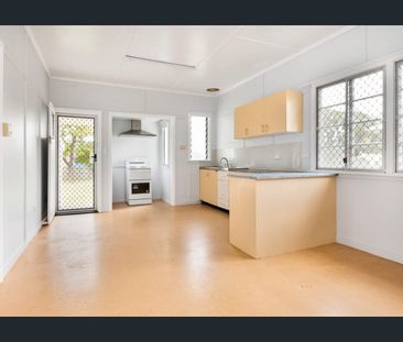 115 Barney Street, Barney Point, Qld 4680 - Photo 2