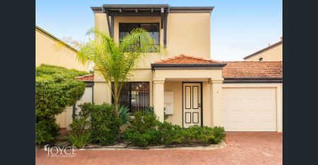 Location Location! - Photo 4