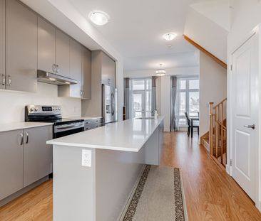 For Lease - 131 Carpaccio Avenue, Vaughan, Ontario - Photo 3