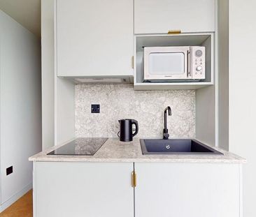 Studio to rent - Photo 6