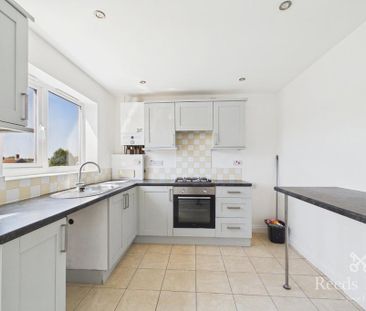 2 bedroom end of terrace house to rent - Photo 4