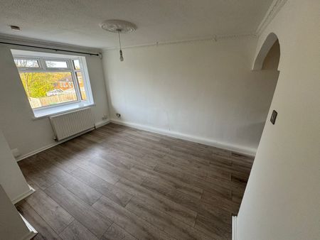 2 Bed End Terrace, Fairmead Close, NG3 - Photo 5