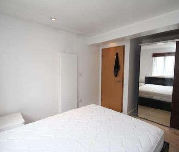 Upper Street, London, N1 - Photo 2