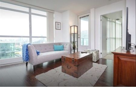 For Lease - 215 Fort York Boulevard Unit# 1711, Toronto, Ontario - Photo 2