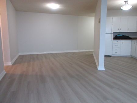 For Lease - 2665 Windwood Drive Unit# 1102, Mississauga, Ontario - Photo 4