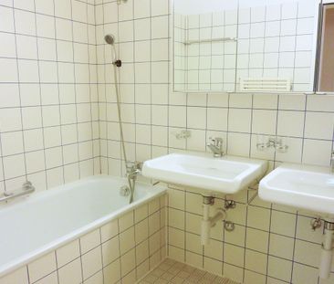 Living in a central location – in a green environment with a seatin... - Photo 6