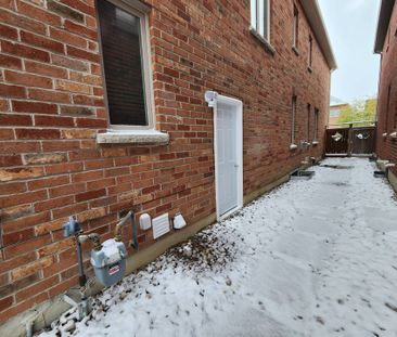 For Lease - 78 Beverton Crescent, Ajax, Ontario - Photo 1