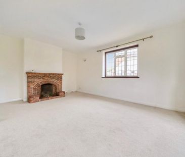 2 bedroom bungalow to rent - Photo 2