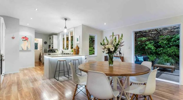 Large Family Home In Manly - Photo 1