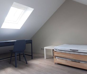 1 Chambre avec kitchenette douche wc à neuf - Photo 2