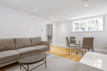 One bedroom recently refurbished property in an excellent location. - Photo 2