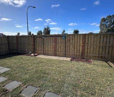 Sunshine North - Photo 2