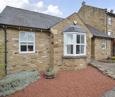 2 bedroom detached bungalow to rent - Photo 1