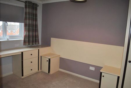 3 bedroom semi-detached house to rent - Photo 5