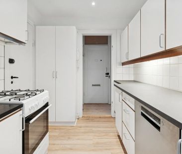 Centralt beliggende 2-værelses med altan og fjordkig - Photo 6