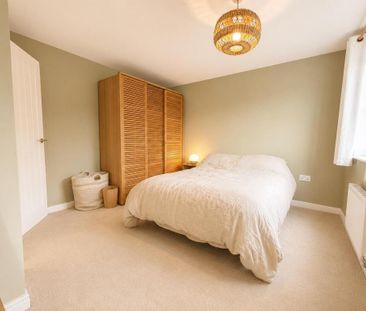 4 bedroom terraced house to rent - Photo 6