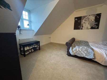 3 bedroom end of terrace house to rent - Photo 4